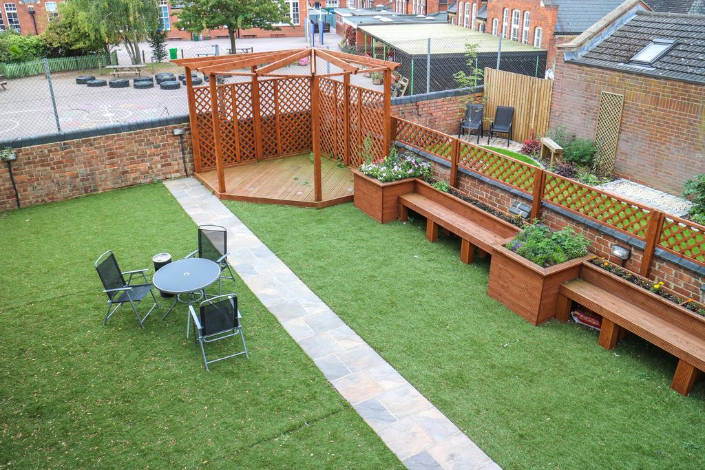 Oscar Lodge Northampton Exterior photo
